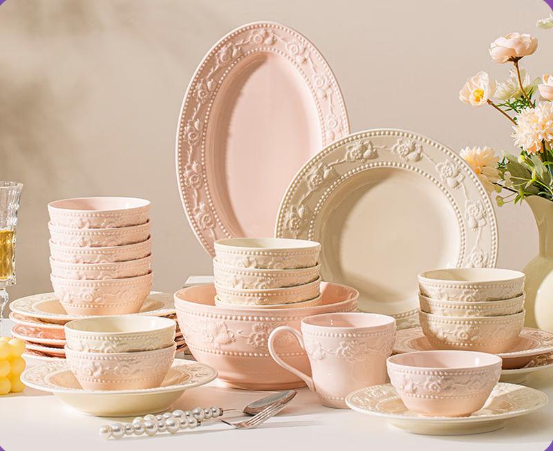 Cream Style Embossed Dinner Plate