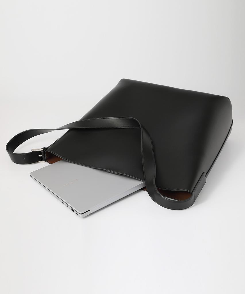 Yellowstone Square Vegan Leather Bag - Black