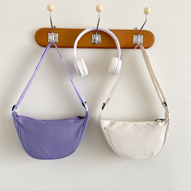 Modische Unifarbene Schultertasche im Knödel-Stil für Damen Tasche für Damen Koreanischer Stil Vielseitige und Verstellbare Umhängetasche