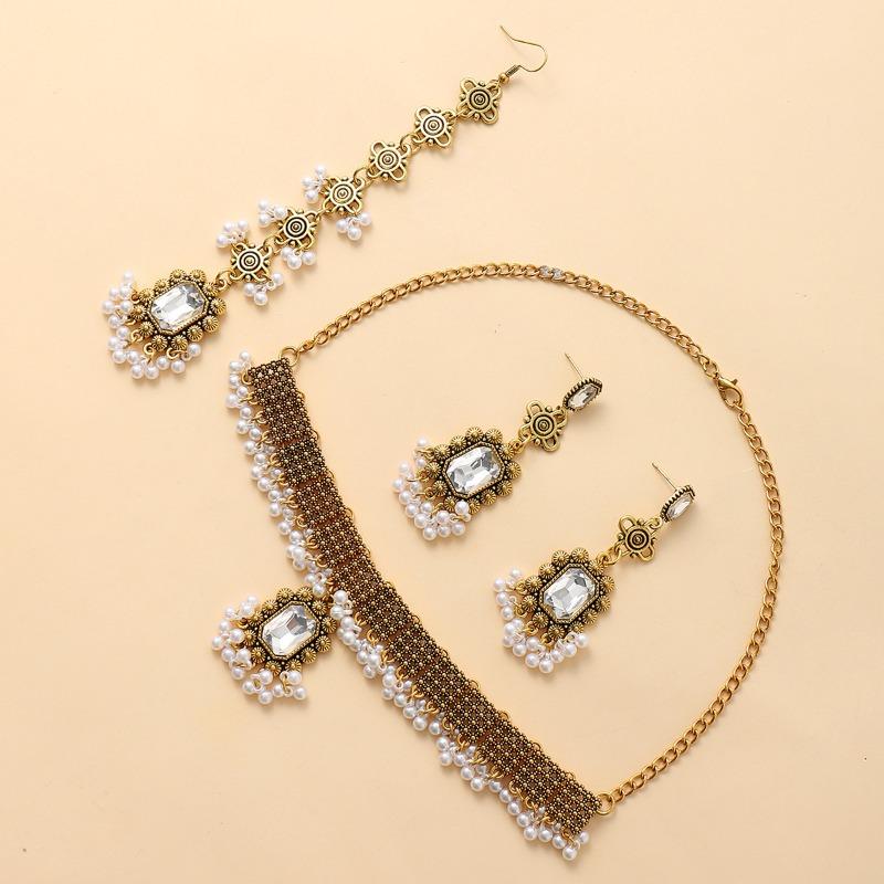 

Retro Ethnic Style Necklace Earrings Hair Chain Set Diamond-encrusted Pearl Tassel Jewelry 1 pair білий