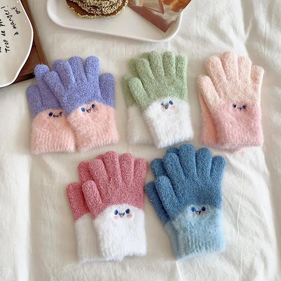 

Newcomer Discount: Kids Cartoon Winter Gloves – Warm & Anti-Freeze