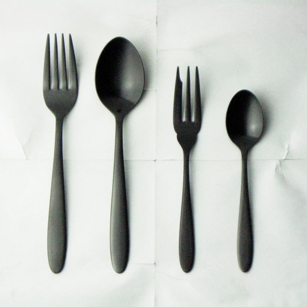 Nagao Dinner Cutlery Set Stainless Black Oxide Made in Japan Tsubame-Sanjo Sumi-Tamari (4 pieces), 18-0 Steel, Color,