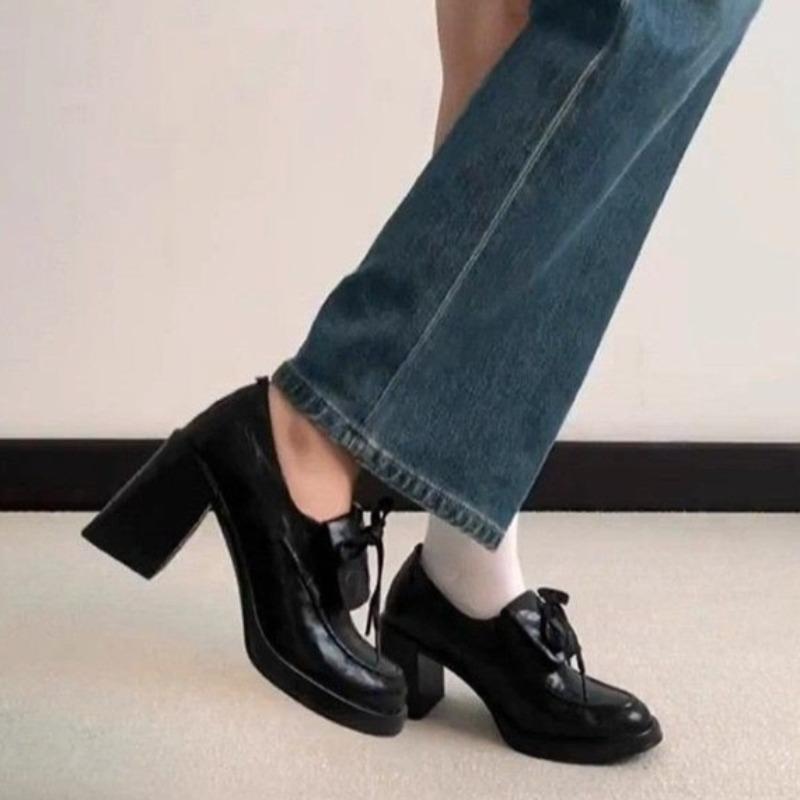Retro Lace-up Block Heel Loafers Women's New Autumn and Winter Round Toe Slip-on High-heeled Small Leather Shoes