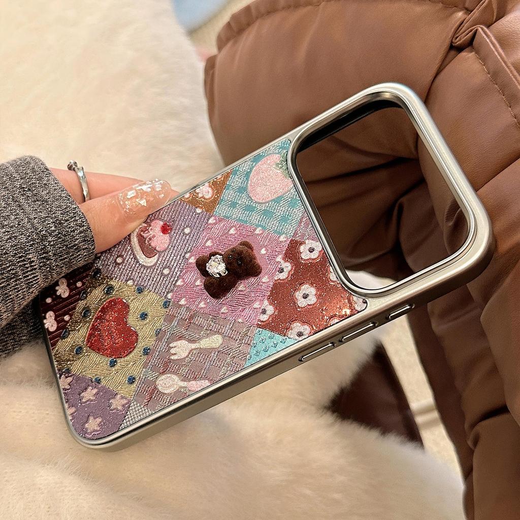 Creative and Eye-Catching Bear Phone Case for iPhone 16, iPhone 17, and iPhone 17 Pro Max