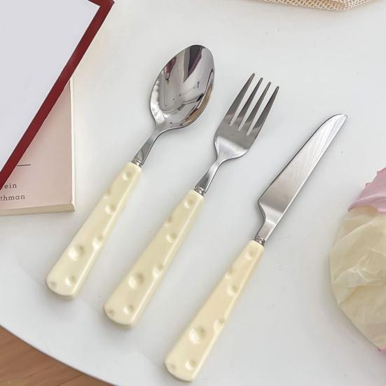 Western Food Tableware Stainless Steel Cut Cheese Hole Embossed Handle Steak Pasta Soup Dessert Knife Fork Spoon Dining Table Cutlery