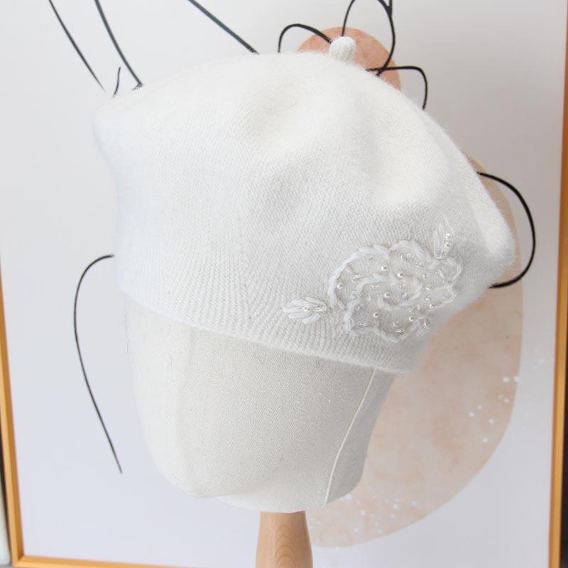 Handmade Beaded Flower Beret Women's Autumn and Winter Rabbit Cashmere Double-layer Knitted Hat Fashionable and Elegant Warm Temperament Thread Hat