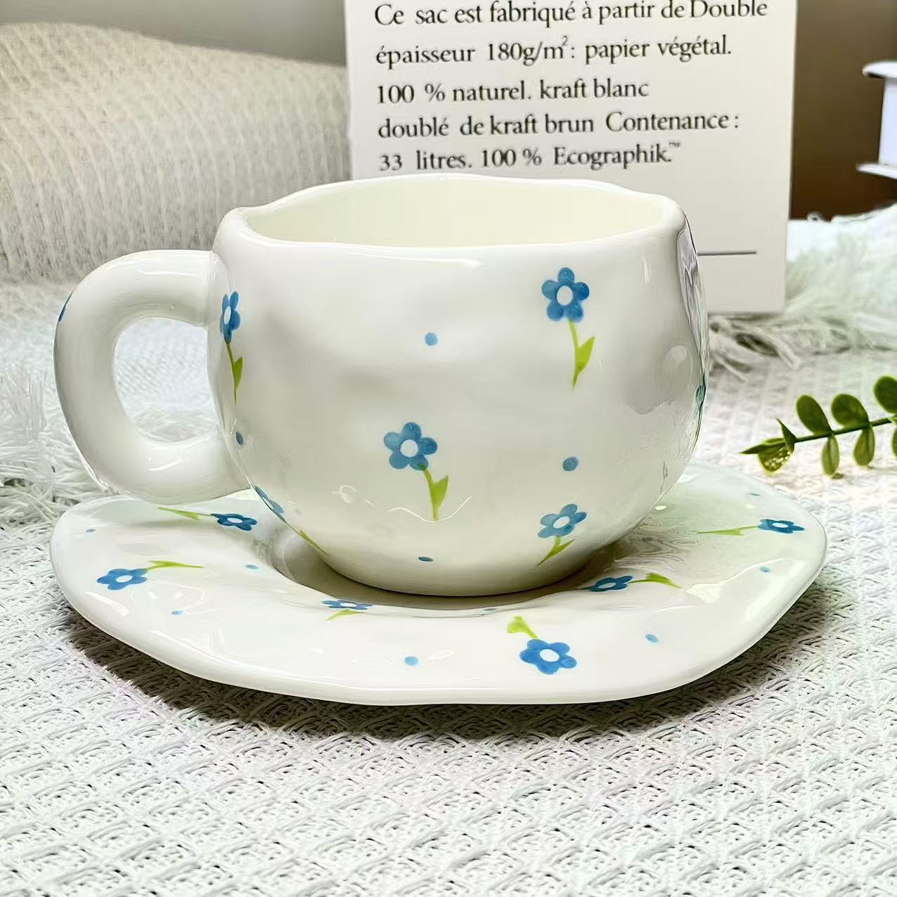 Керамическая чашка с блюдцем, расписанная вручную цветами - Кофейная кружка в русском стиле с мелкими цветами Cup and Saucer Set