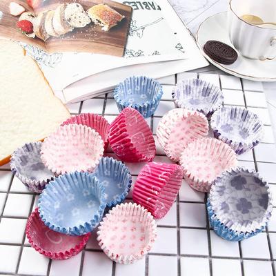 100 Stück/Los Bunte gepunktete Papier-Backförmchen Muffin Cupcake Fettbeständige Kuchenform für Haushalts-Backwerkzeuge