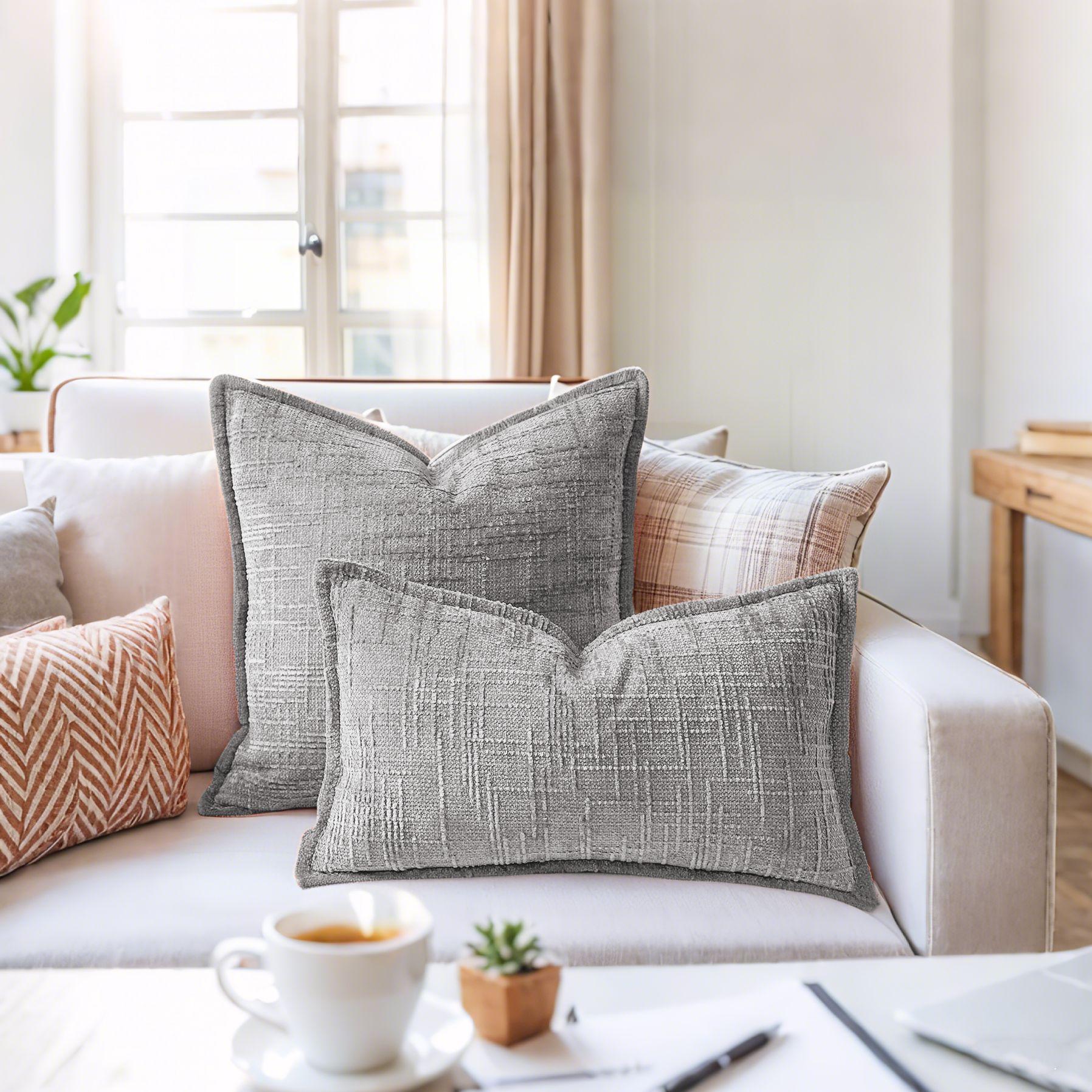 

New Chenille Bamboo Joint Yarn Press-edge Sofa Pillow, A Simple and Comfortable Pillow Cushion Cover 30 * 50Cm without core