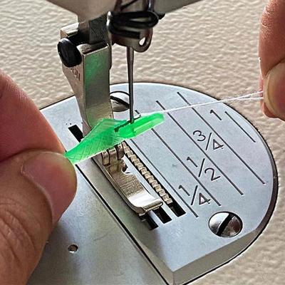 5/10/20/50 ks Rychlý automatický navlékač jehel DIY šicí nástroje Zelený navlékač jehel Domácí ruční strojové šití Automatické navlékací zařízení