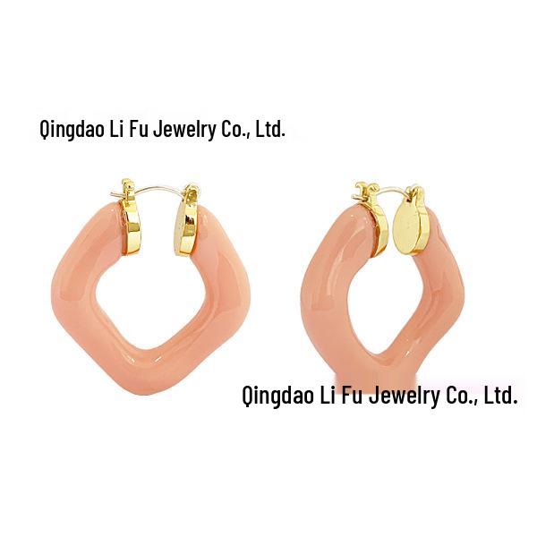 Lisa Style 2021 Trendy Geometric Round Earrings: Light Luxury Design