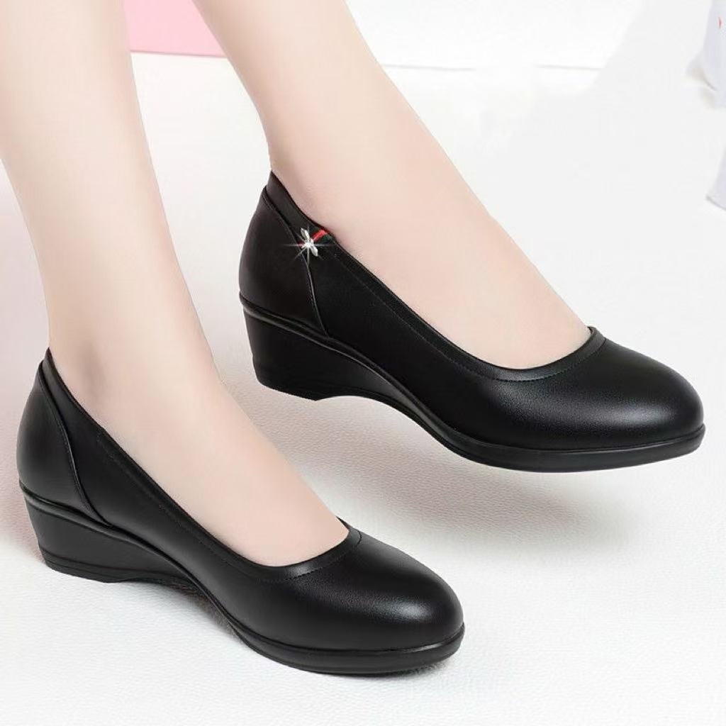 Pantofii stewardesă din piele moale cu tălpi moi nu obosesc la statul în picioare pentru mult timp, pantofi de lucru pentru femei cu toc pană negru, primăvara 2025 vor