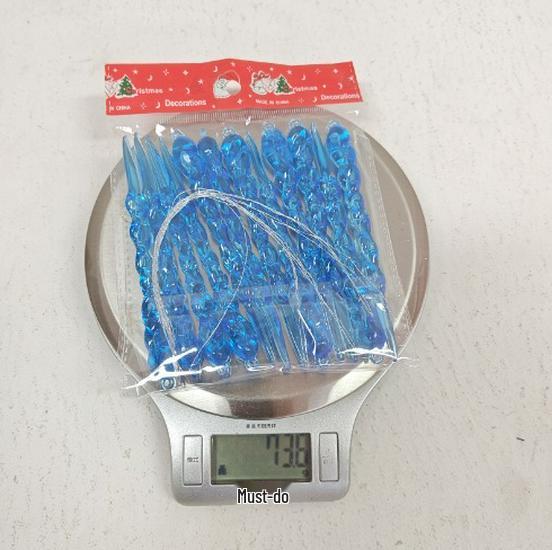 

Transparent Spiral Icicle Ornaments - Creative Holiday Tree Decorations.