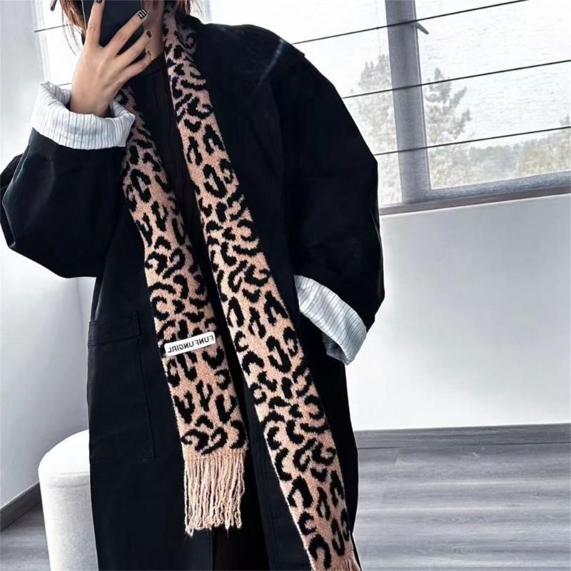 Vintage Leopards Print Tassels Scarf Soft Acrylic Neckerchief Warm Fashion Scarves for Women Warm Accessory