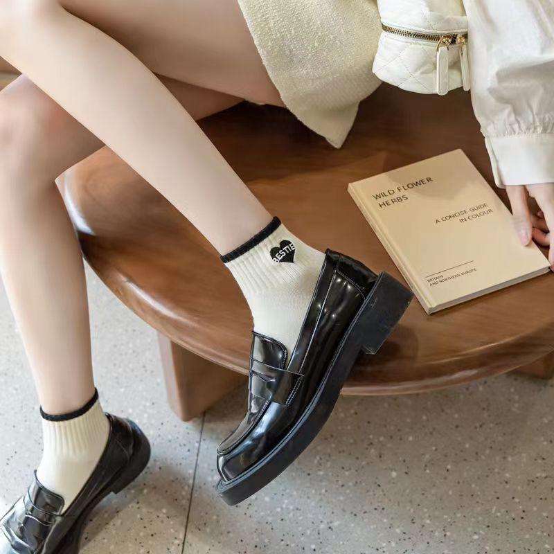 Women's Breathable Summer Cotton Ankle Socks - Black & White Boat Style, Sweat-Absorbent, Trendy Japanese Design, Ideal for College Sports.