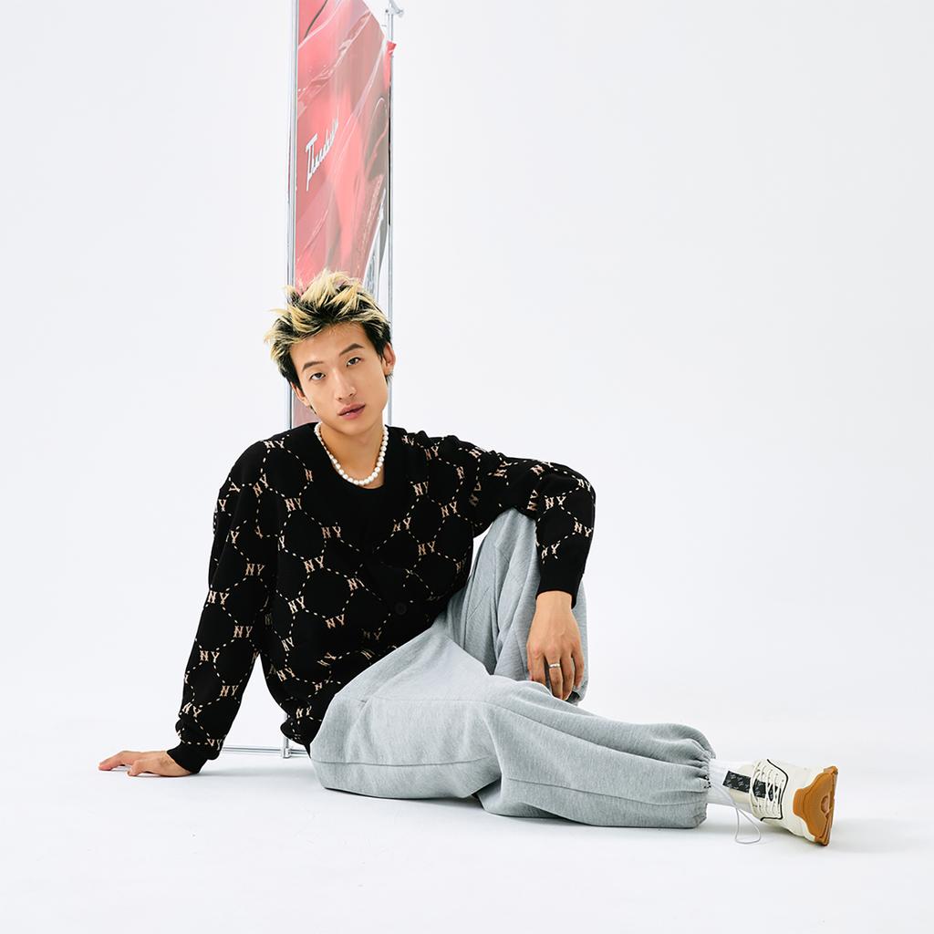 New MLB MONOGRAM Collection New York Yankees FW24 Knitwear Unisex Black 3AKCM0144-50BKS