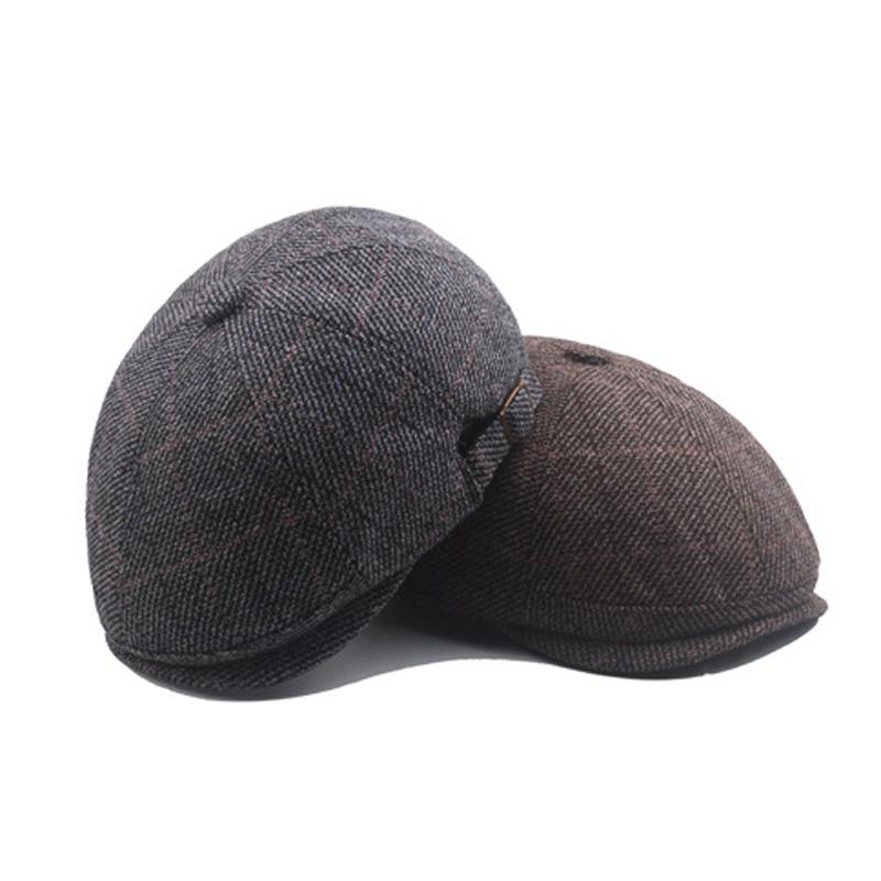 Winter Velvet Octagonal Cap Men's Colorful Plaid Newsboy Cap for Middle-Aged and Old Men Painter's Cap