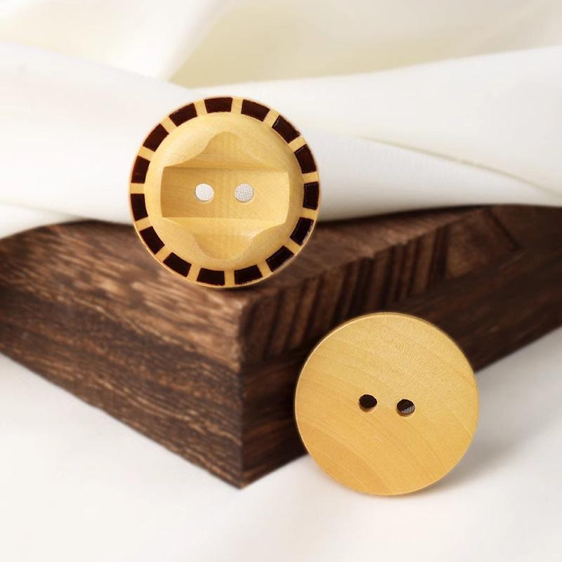 

Двойная дырка пунктирная линия основной цвет ретро пуговицы рубашки хлопковые и льняные пуговицы рубашки поло высококачественные деревянные пуговицы аксессуары primary color 12mm