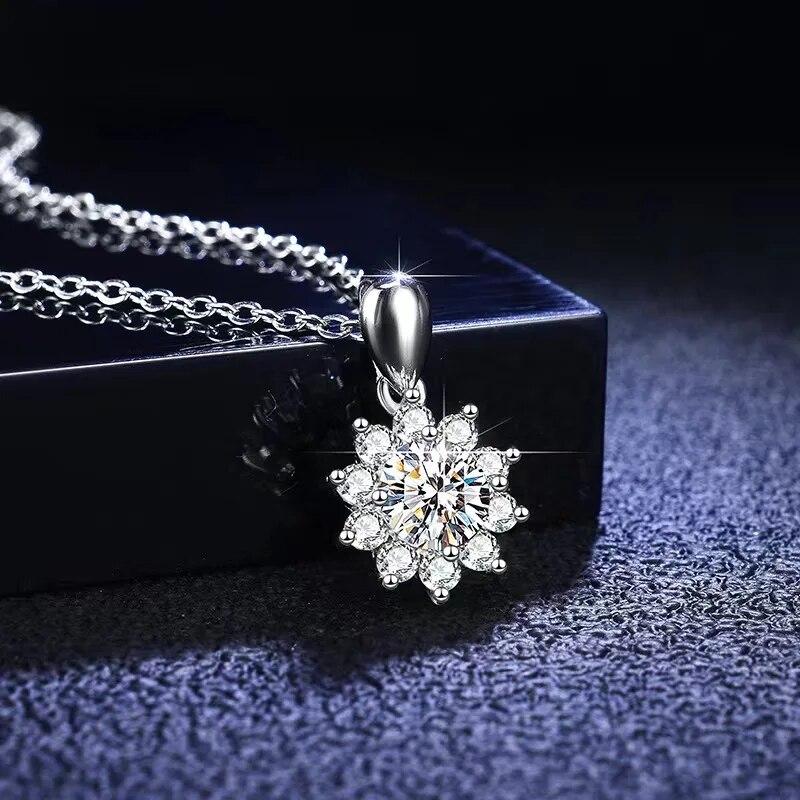 1CT D Color Real Moissanite Snowflake Pendant Necklace For Women Lab Diamond S925 Sterling Silver Fine Jewelry Gift