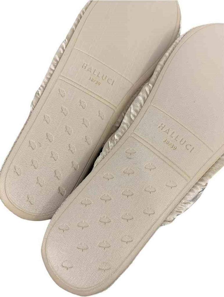 Elegant Interior Room Beige Bonbon Size Shoes Slippers, M, 18002SP-BE