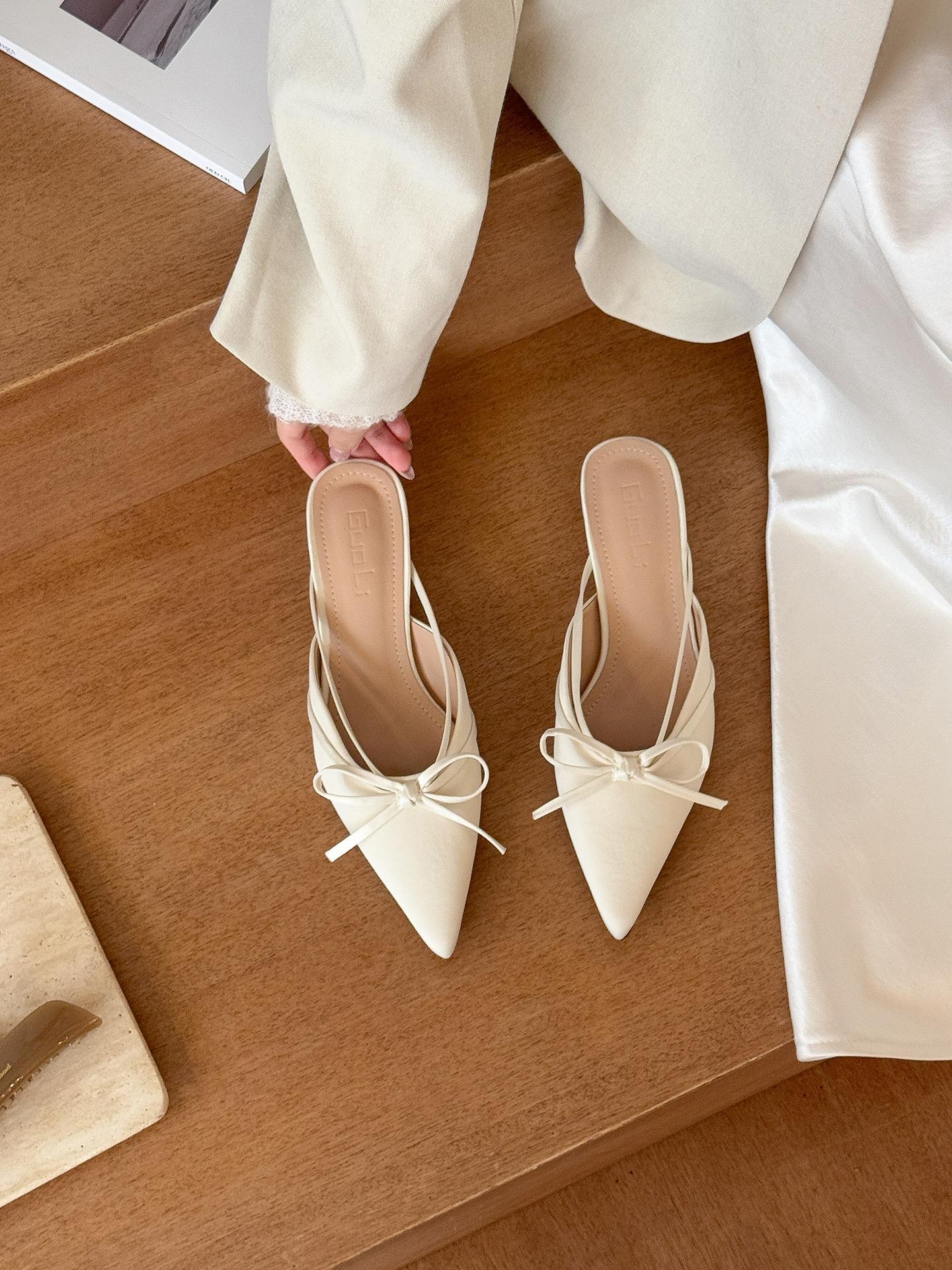 

Атласные тапочки с бантом в стиле феи, женские, 2025 г., французский темперамент, одна педаль с юбкой, сандалии 35 абрикосовый