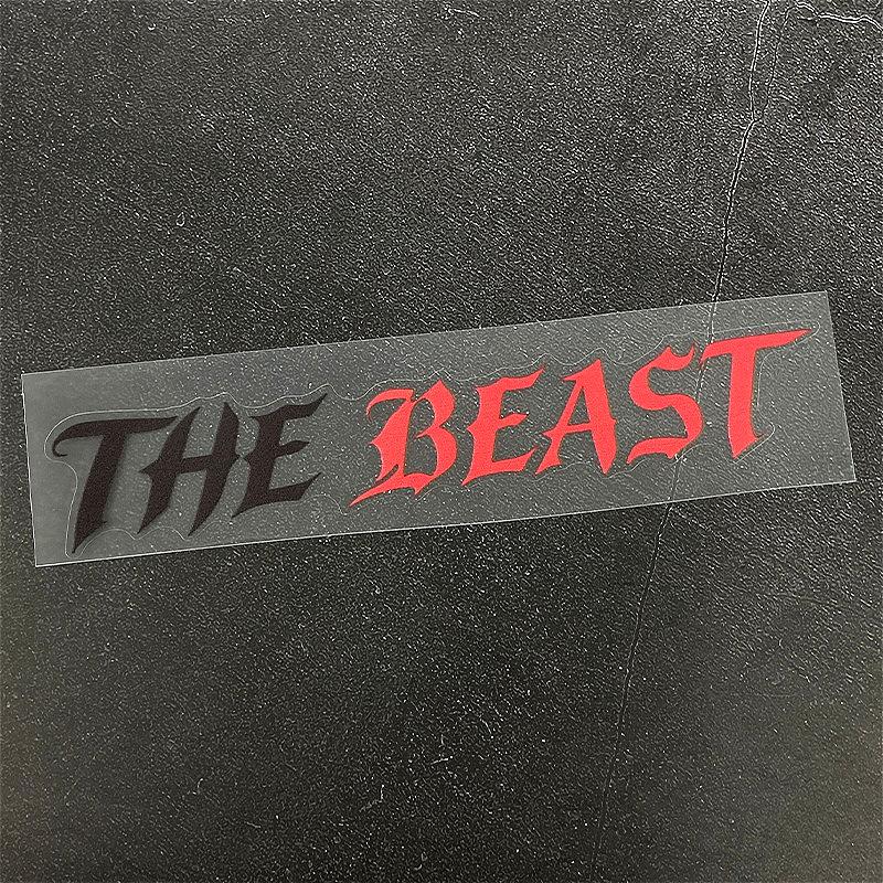 1 Stück THE BEAST Motorradaufkleber Wasserdicht für Motorradhelm Kraftstofftank DIY Fahrräder Roller Karosserie Universal Vinyl Aufkleber