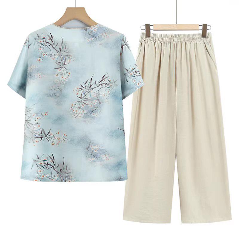 Stylish Two-Piece Summer Top for Middle-aged & Elderly Women - Short-Sleeve Shirt Set for Moms & Grandmas