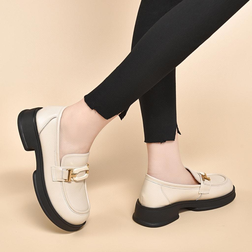 Women's Spring and Autumn New Round Head Flat-soled Small Leather Shoes Comfortable Foot Cover Cowhide Single Shoes Women's Leather Shoes