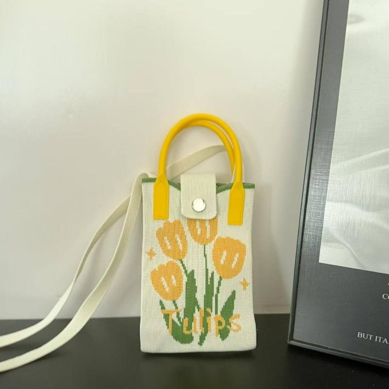 Spring New Mobile Phone Bag Flying Woven Bag Casual Women's Bag Bright Bear Versatile Knitted Bag Dopamine Small