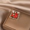 Festive Corsages High-end Brooches Elegant and Light Luxury Women's Niche Pins Lapel Pins Anti-glare