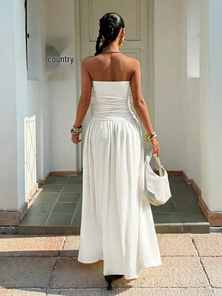 2026 Summer Elegant Slim-Fit Sleeveless Dopamine Bandeau Dress