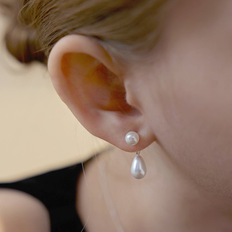 

Lewe Teardrop pearl two-way earring Silver