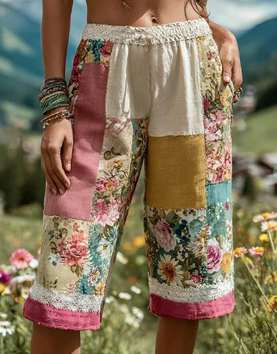 2025 Retro Floral Print Casual Women's 7-Point Pants Shorts