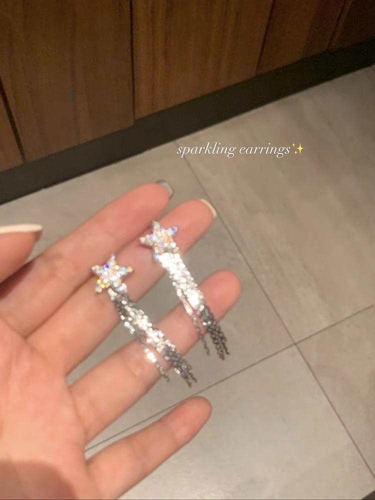 

Серьги-пусеты «Летний курортный стиль Мори Сладкий лепесток 2025»