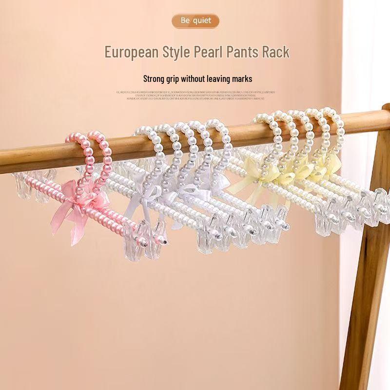 Pearl Hanger: Chic Clothing Display for Fashionable Stores
