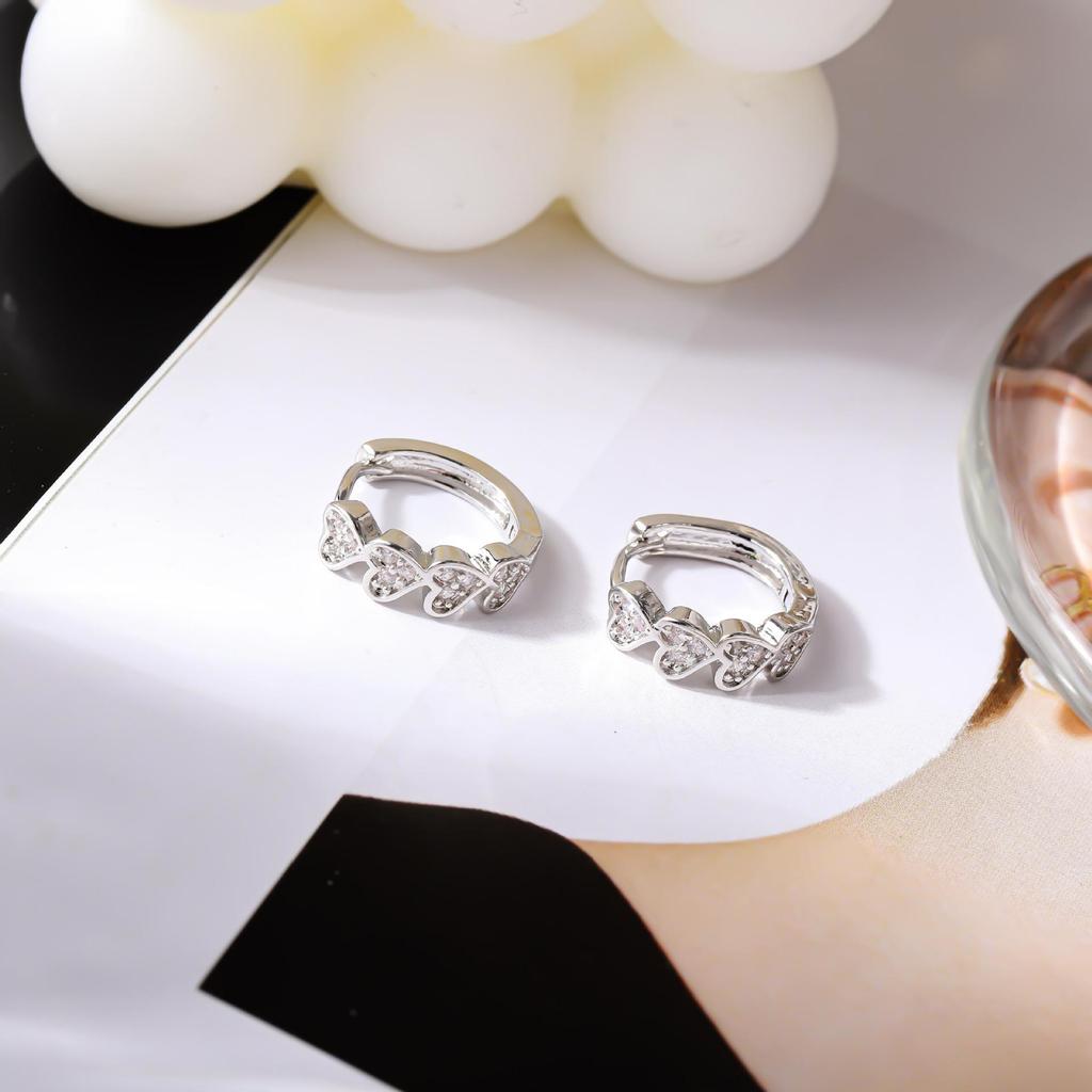 Elegant Heart Shape Earrings: Japanese-Korean Design, Exquisite Craftsmanship, High-End Accessory