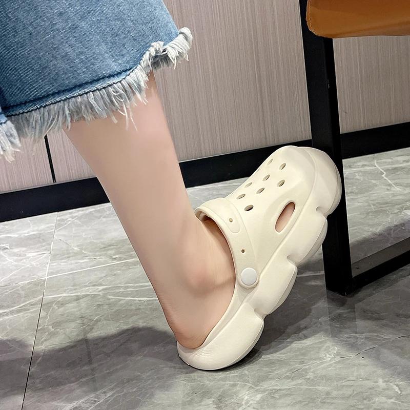 Summer Women's Platform Clog Shoes Women's  Breathable Closed Toe EVA Slippers Outdoor Durable Casual Light Sandals for Women
