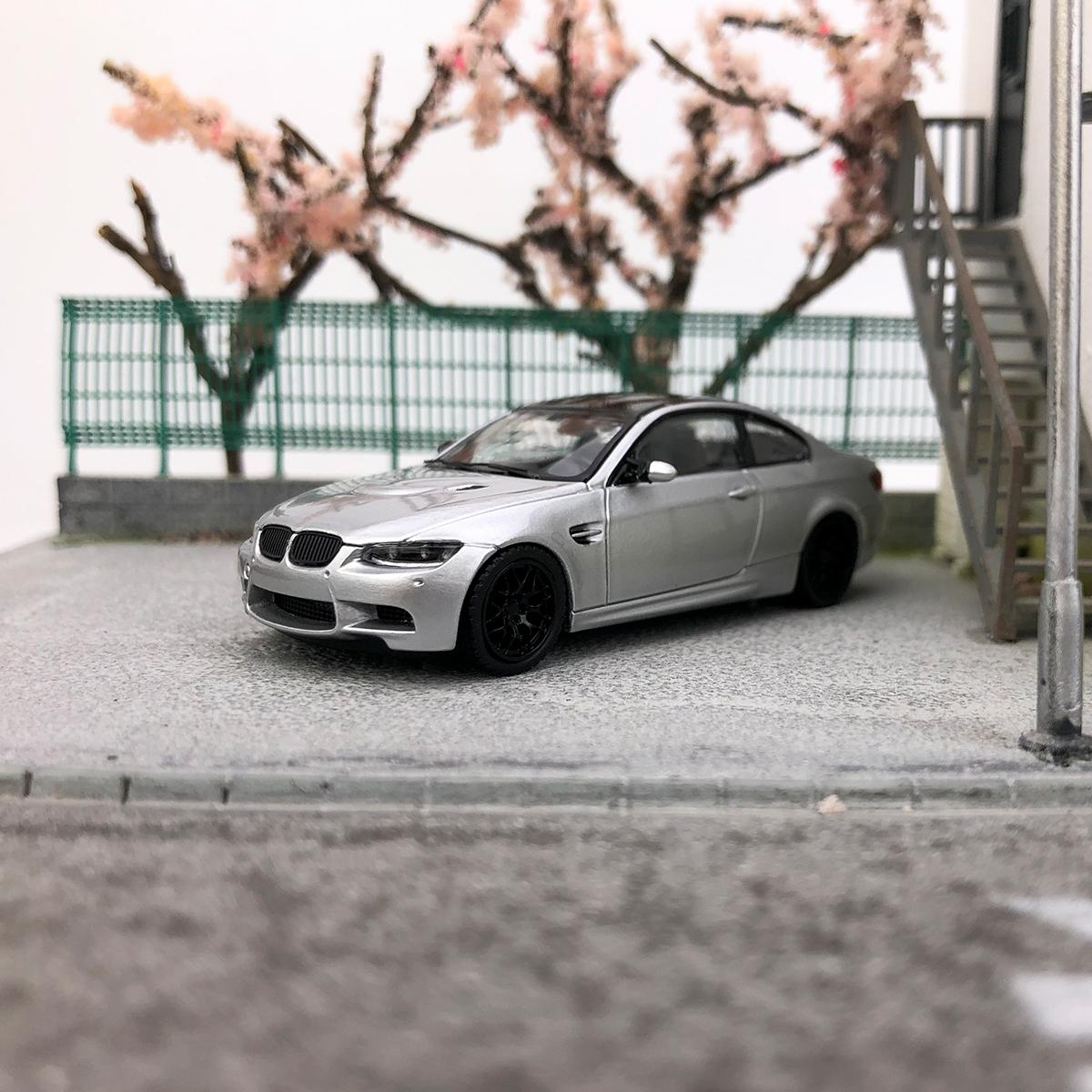 

FINE MODEL 1:64 M3 E92 diecast model car срібний