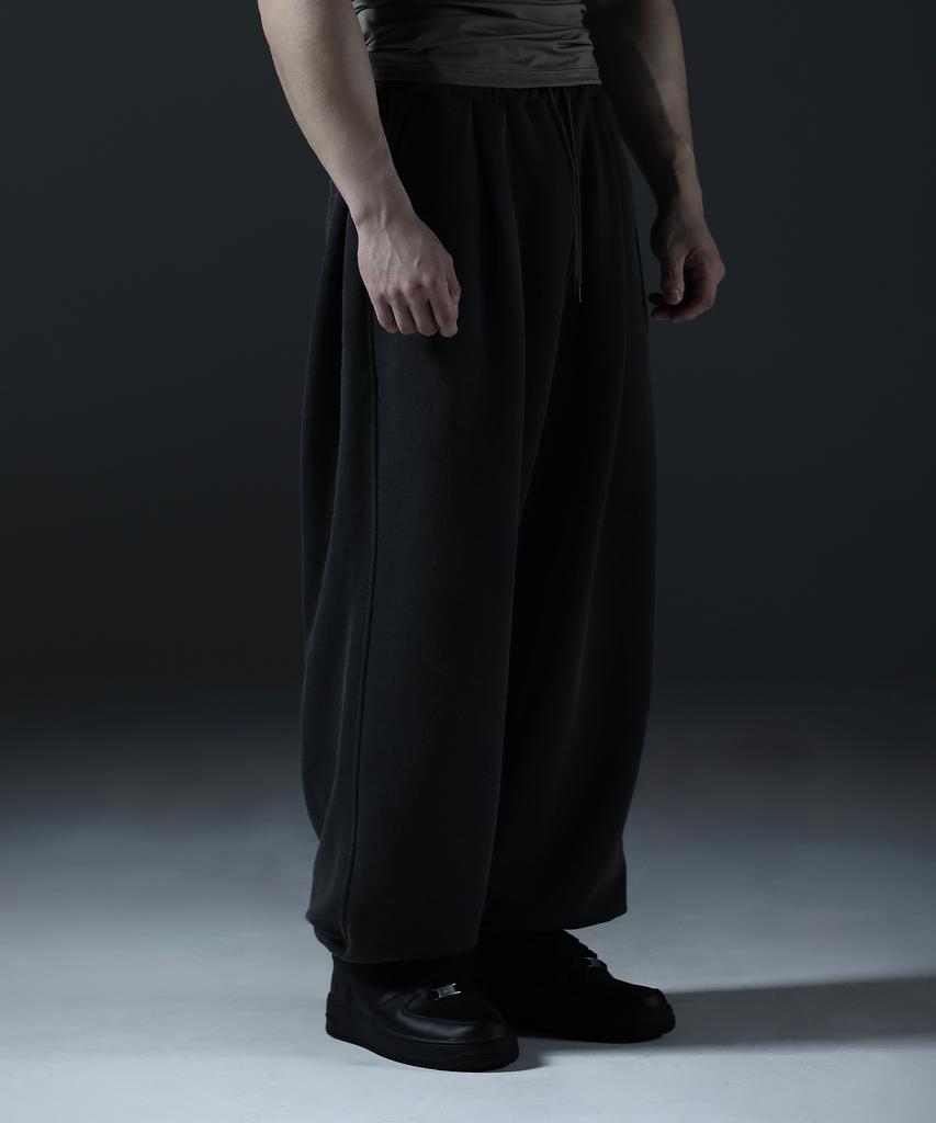 CARMID Wide Pigment Big Logo Jogger Pants [Charcoal]