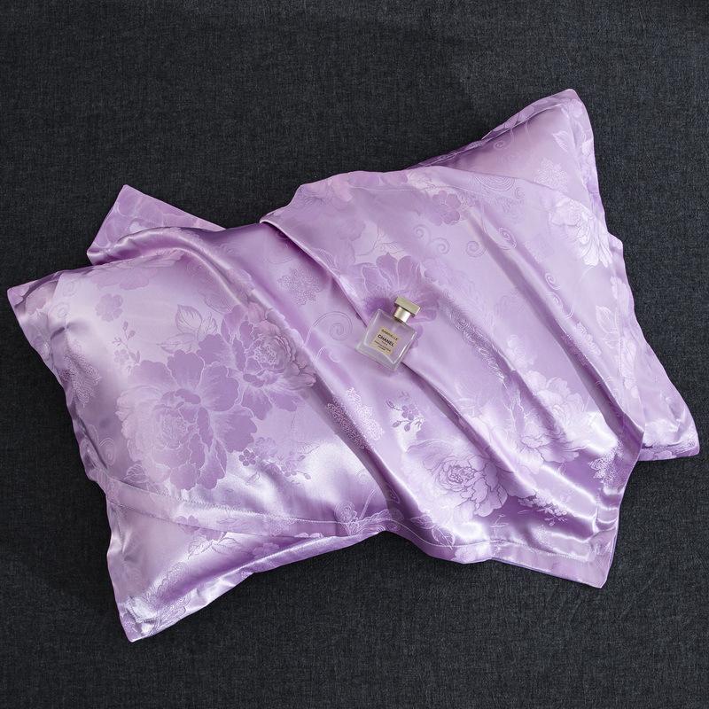 Fronha de Travesseiro Estilo Europeu Three Squirrels em Seda Gelada, Design Jacquard Fresco de Verão, Serve para Travesseiro 48x74cm.