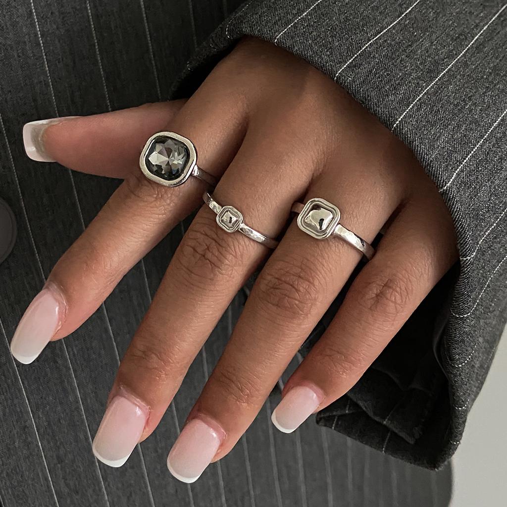 Exaggeration Heart Shape Grey Crystal Rings Set for Women Lips Square Zircon Charm Open Rings Fashion Designer Luxury Jewelry