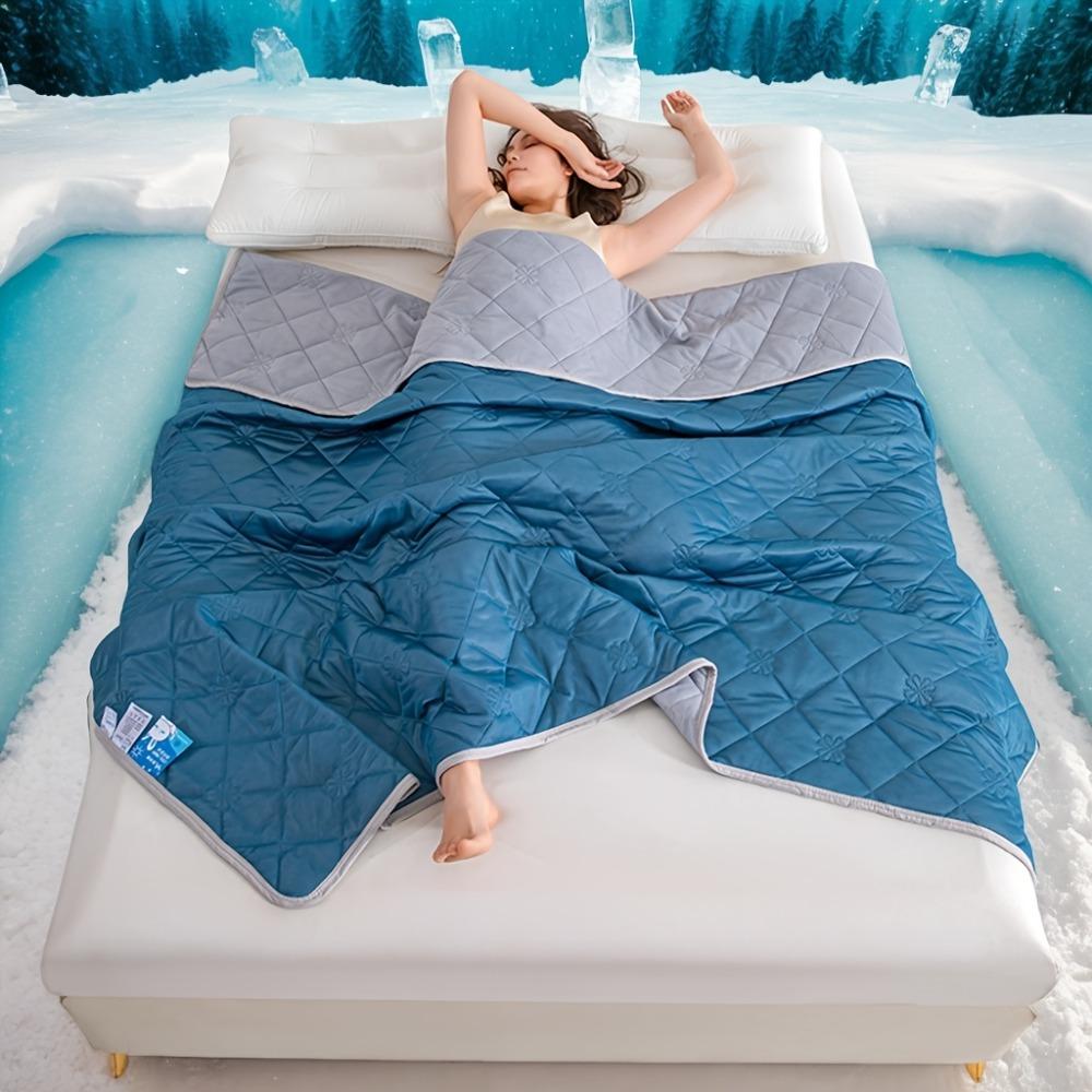 Quilted Summer Sleeping Quilt Lightweight Thin Quilt Duvet Air Conditioning Blanket  Dormitory