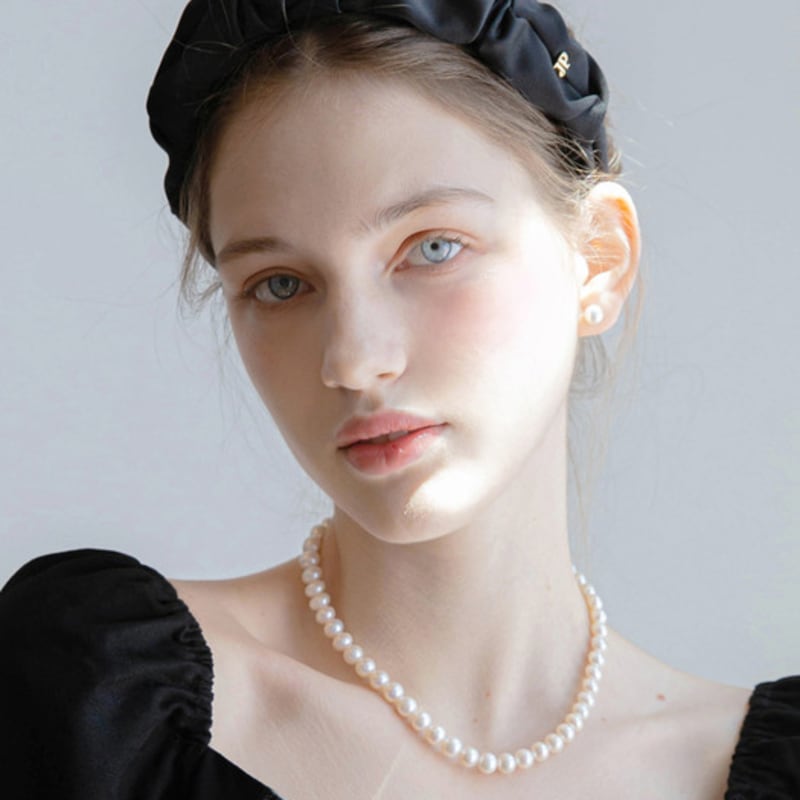 

Жан Поль Кларисс Объемная резинка для волос с драпировкой JP-22-121HB BLACK