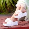 Sommer Sandalen Weiblichen Strand Ziehen Dicken High-heel Blume Schuhe Hause Hausschuhe