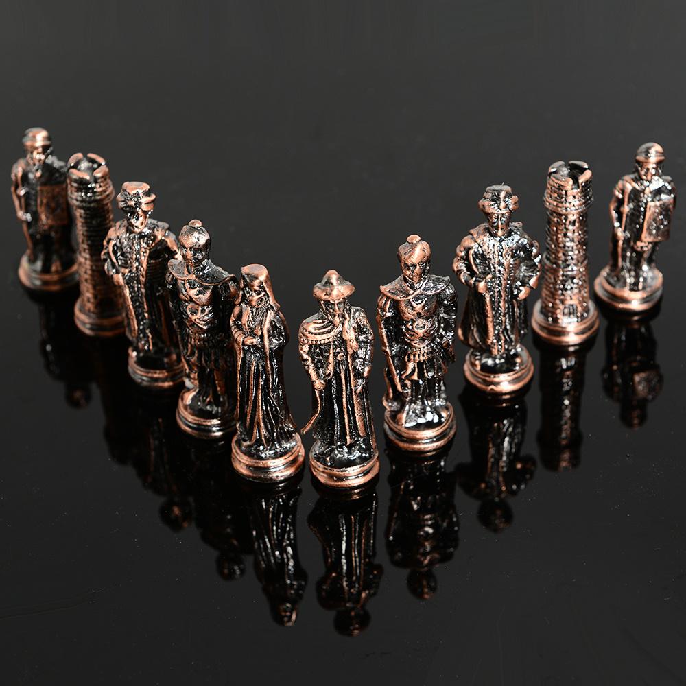 Metal Solid Color Chess Theme Character Chess Red Chessboard With Artificial Leather Chessboard Table Game Toys 32 Pieces
