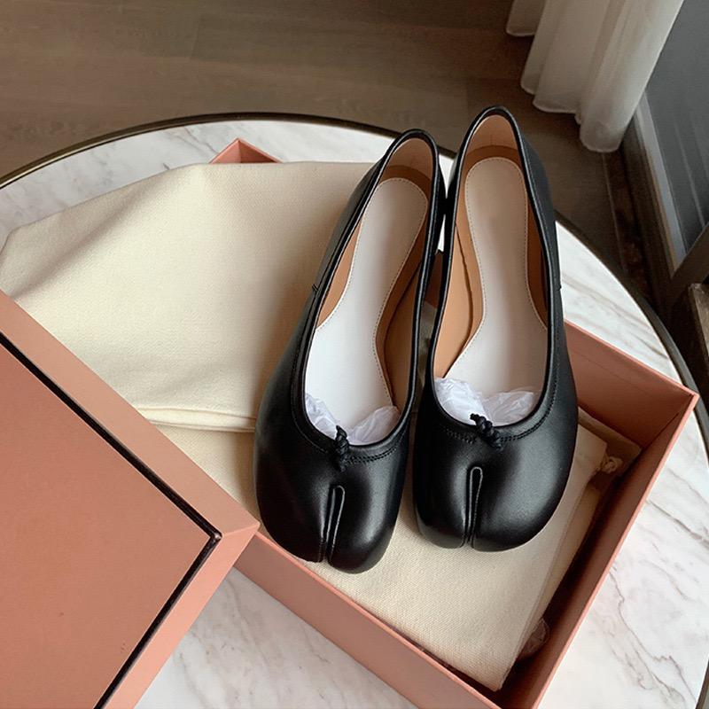 Spring Summer Autumn Women's Mirror Split Pig Hoof Shallow Sole Single Shoe with Skirt Hemline Flat Bottom Women Shoes