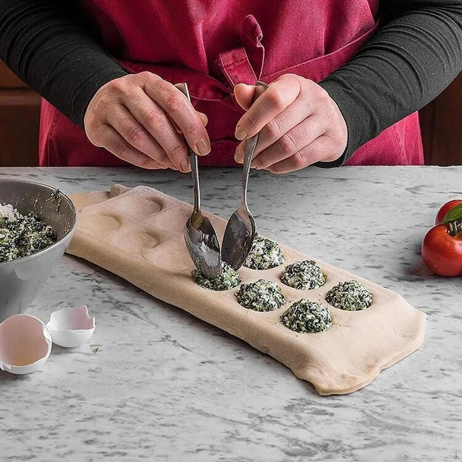 

5x Ravioli Cutter Set Solid Pasta Stamp Maker for Restaurant Supplies