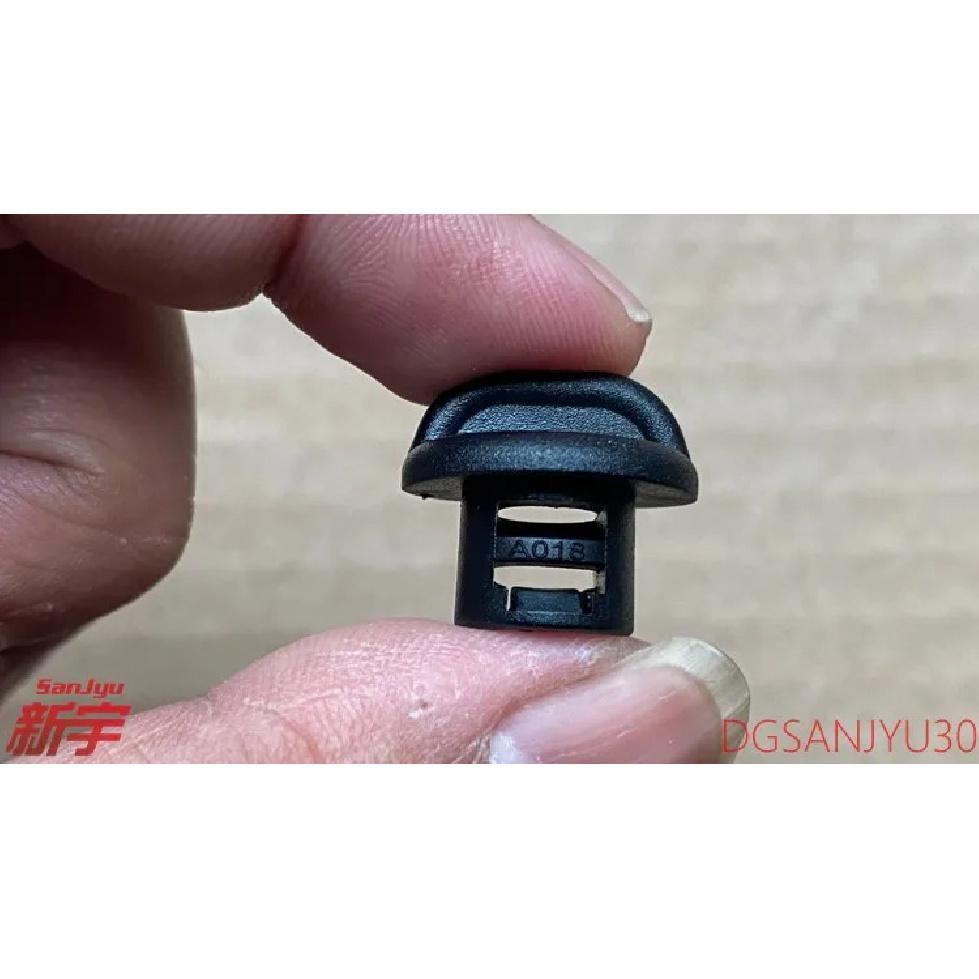 LANCER CJ0A CK0A CS0A CY0A GALANT EA0A EVOX CZ4A КЛИП, ЗАДНЯЯ КОНЕЧНАЯ ОТДЕЛКА MR72 *2 шт.