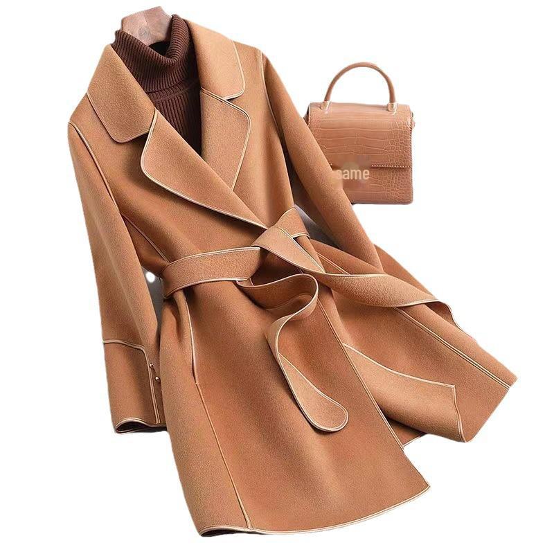 Tendința modei coreene 2024: Palton de lână mediu spre lung pentru femei, pentru toamnă și iarnă