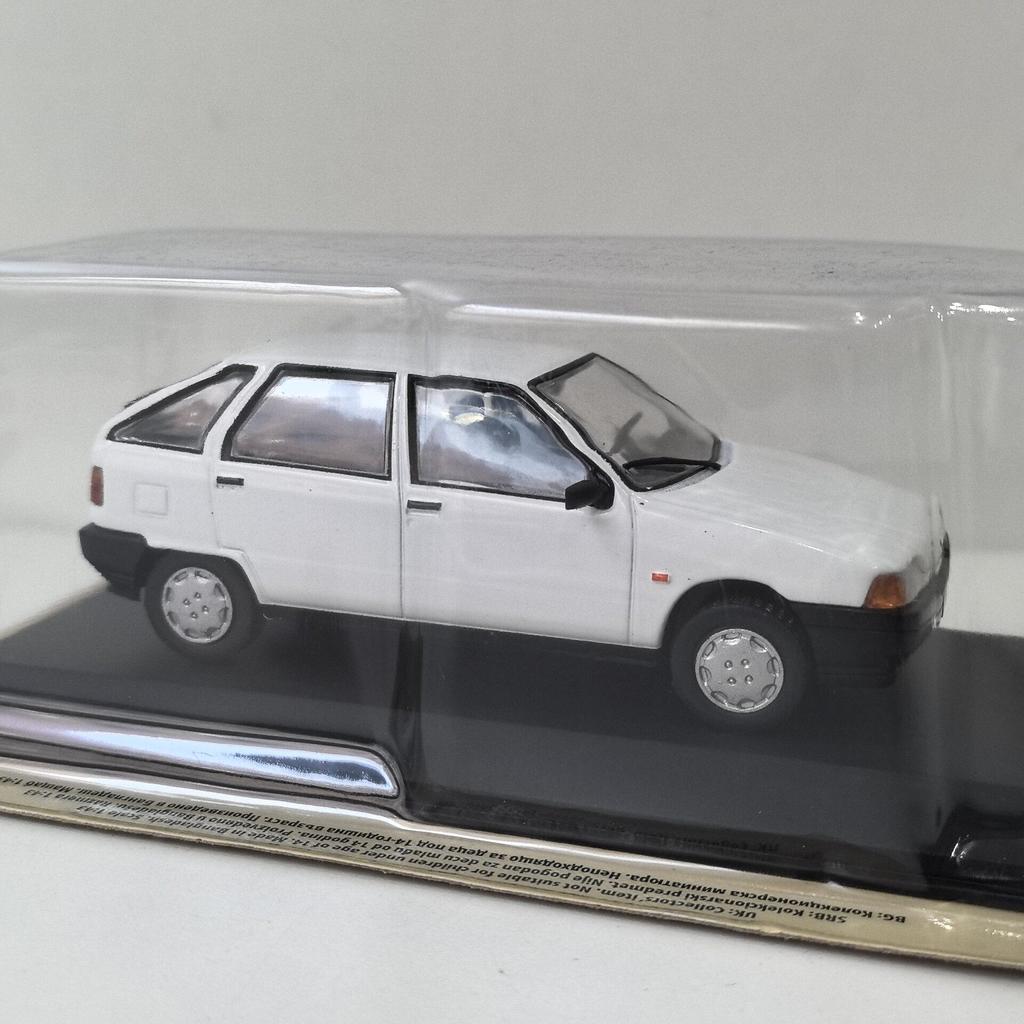 IXO Diecast 1/43 Scale YUGO 103 FLORIDA 3L Alloy Car Model
